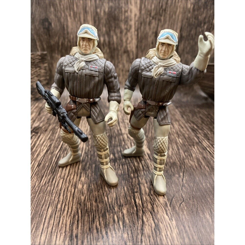 2 Star Wars Power of the Force Han Solo Hoth gear with one Blaster